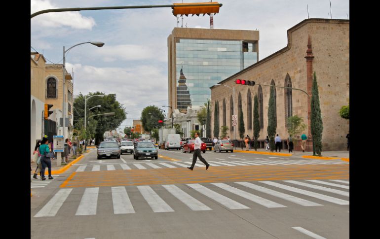 La avenida Enrique Díaz de León fue una de las avenidas recién inauguradas las su repavimentación. S. NÚÑEZ  /