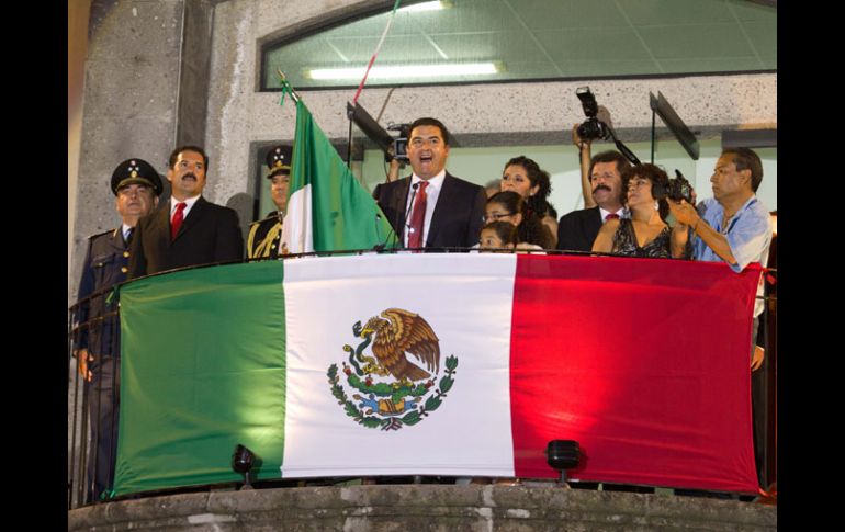 El alcalde de Zapopan, Héctor Vielma, dio por segundo año consecutivo el Grito de Independencia. E. PACHECO  /