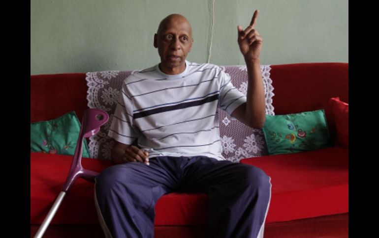 Guillermo Fariñas, disidenete cubano, fue detenido la mañana del jueves y liberado hoy. ARCHIVO  /