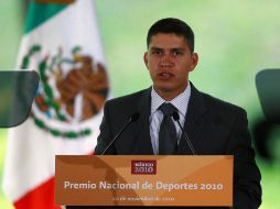 Juan Rene Serrano, durante la ceremonia del Premio Nacional del Deporte 2010. MEXSPORT  /