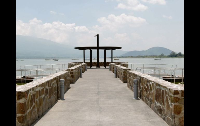 La Laguna de Cajititlán enmarca este particular poblado. Uno de sus principales atractivos en la zona se debe a la pesca. E. BARRERA.  /