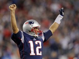 Tom Brady venía de un partido de 517 yardas ante Miami, y a los Cargadores les tiró 423 yardas. REUTERS  /