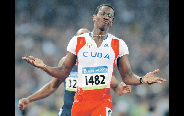 El cubano Dayron Robles asegura estar en los Juegos Panamericanos 2011. AFP  /