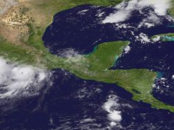 Imagen satelital del meteoro. Se esperan vientos fuertes y oleaje que puede generar inundaciones. AFP  /