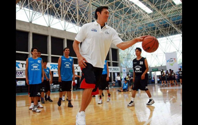 Eduardo Nájera será el estandarte del equipo mexicano de basquetbol en los Juegos Panamericanos. MEXSPORT  /