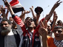 Manifestantes yemeníes gritan consignas contra el gobierno. AFP  /