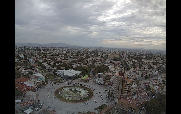 Imagen panorámica de la zona de la Glorieta Minerva cortesía de webcamsdemexico.com. ESPECIAL  /