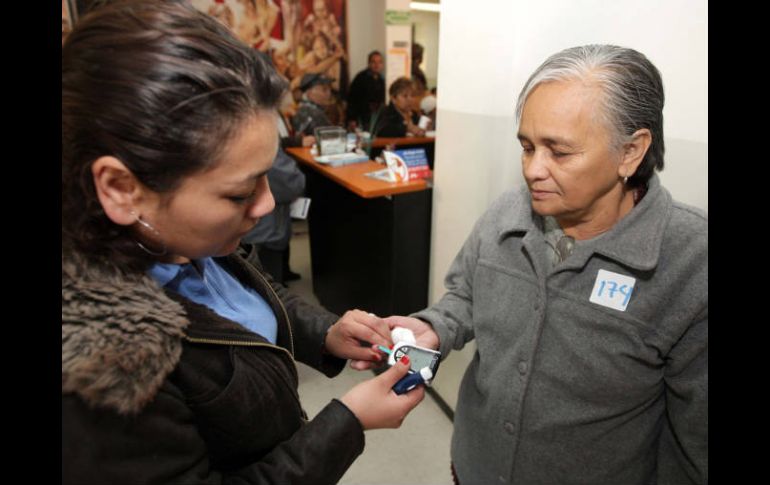 En diabetes el 35% de personas no saben que están enfermas, en hipertensión es un 60% de población que ignora que está enferma. ARCHIVO  /