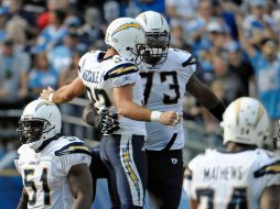 Eric Weddle de los Cargadores de San Diego durante el partido de hoy contra los Jefes de Kansas City. AP  /