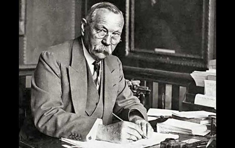 Conan Doyle reescribió su novela tras perder el original en el correo. ESPECIAL  /