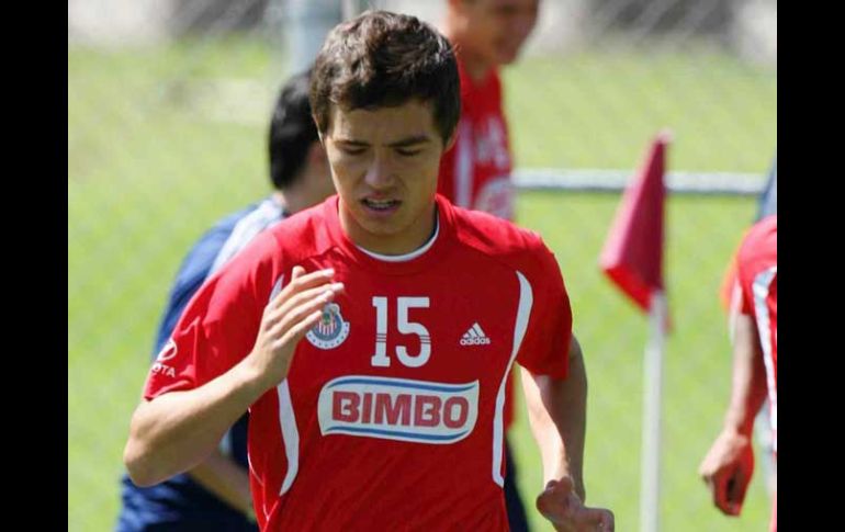 Erick Torres recibirá apoyo en su formación en Colombia. MEXSPORT  /