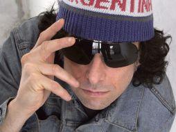 Andrés Calamaro se presentará por primera vez en un escenario estadounidense con un show de gran formato. EFE  /