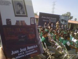 Antonio Gloria Morales participó en la presentación de un libro conmemorativo con textos de Juan José Arreola. O GARCÍA  /