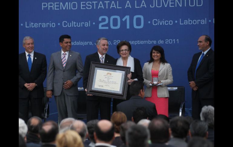 La entrega del premio Jalisco 2010 y de la Juventud también 2010, se realizó en el patio central de Palacio. S. NÚÑEZ  /