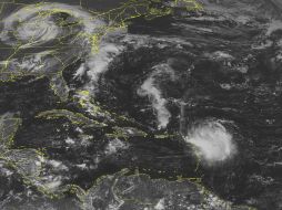 La imagen muestra los restos de la tormenta tropical Ophelia justo al este de las Antillas Menores. AP  /