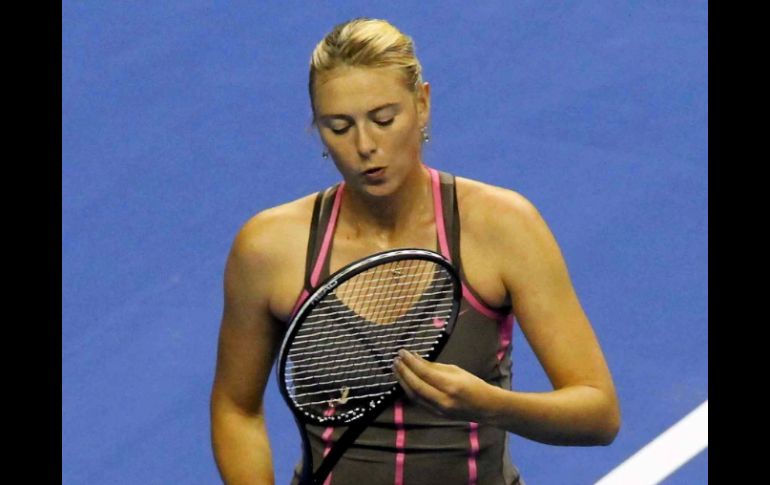 Sharapova se torció el tobillo izquierdo en su partido del jueves por los cuartos de final del Abierto Pan Pacific. MEXSPORT  /