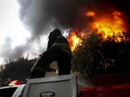 Un incendio se registra en una tienda de autoservicio, Walmart, en el Distrito Federal. EL UNIVERSAL  /