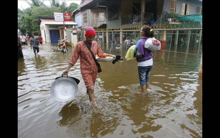 Sen se mostró preocupado sobre los efectos de estas inundaciones en la economía de Camboya. EFE  /