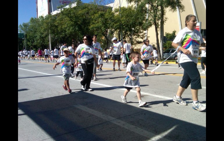 La carrera Cartoon Network se realizó en la avenida Prolongación Alcalde.  /