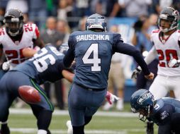 Steven Hauschka durante el juego de hoy en Seattle. AP  /