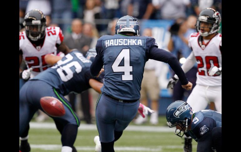 Steven Hauschka durante el juego de hoy en Seattle. AP  /