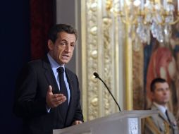 El propio Fuster ha aclarado que su intención no era asaltar a Sarkozy, sino expresarle su descontento en la cara. EFE  /