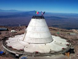 El observatorio, ubicado en la cima del Volcán Sierra Negra, en Puebla, es el radiotelescopio más grande del mundo. NOTIMEX  /