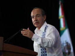 El Presidente Felipe Calderón le pidió a los constructores que vuelvan a concentrar las ciudades para que crezcan equitativas.NOTIMEX  /