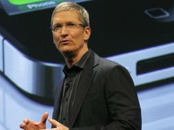 El sucesor de Steve Jobs, Tim Cook, presentará el día de hoy la nueva versión del iPhone. REUTERS  /