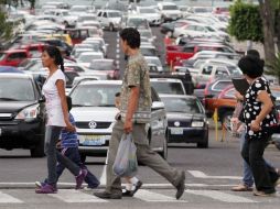 La Semades invita a la sociedad a que utilice medios de transporte alternos y a que compartan el automóvil.  /