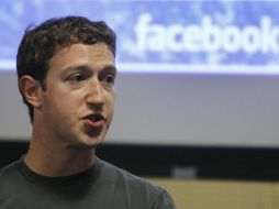 Si bien Mark Zuckerberg, de Facebook, es popular, adolece de habilidad comunicadora. AFP  /