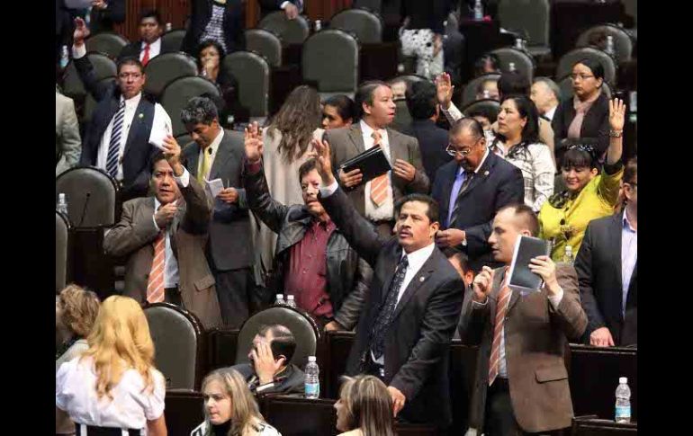 Diputados en la sesión de hoy donde se discutió la elección de consejeros electorales. EL UNIVERSAL  /