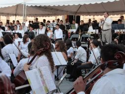 La Orquesta Monumental Panamericana está formada por 300 integrantes, provenientes de nueve municipios de Jalisco. ESPECIAL  /