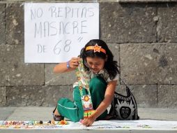 Algunos grupos de artesnos han manifestado se rechazo a los intentos por retirarlos de las zonas céntricas de la ciudad.  /