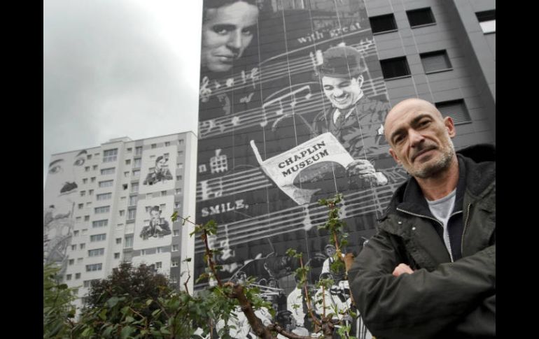 Estos murales miden más de 40 metros de alto y fueron realizados por Fran Bouroullec y cinco muralistas más. AFP  /