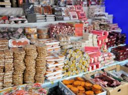 Durante el evento los productores promovieron dulces mexicanos como cocadas, dulce de leche, dátiles y ates. ESPECIAL  /