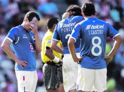 Gerardo Torrado se lesionó el pasado sábado en el partido ante el Puebla. MEXSPORT  /