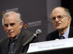 Los nuevos premios nobel de economía: Christopher Sims y Thomas Sargent, en la Universidad de Princeton. EFE  /