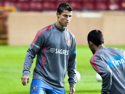 El aporte de Cristiano Ronaldo será fundamental para que los lusos logren su boleto para la próxima Eurocopa. EFE  /