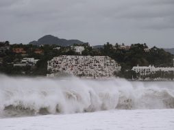 Autoridades detallaron que ''Jova'' podría alcanzar la categoría 4 en las próximas horas. AFP  /