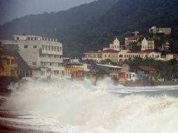 Se estima que el huracán toque tierra en un sitio entre las localidades de Punta Pérula y Chamela. AFP  /