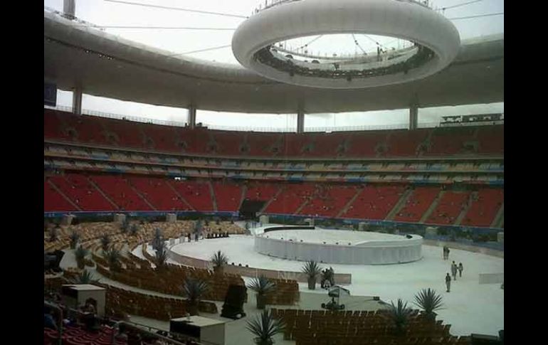 Imagen del interior del Estadio Omnilife previo a la inauguración. ESPECIAL  /