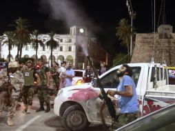 En el momento en que se conoció la noticia de la captura del hijo de Gaddafi los rebeldes festejaron en todas las calles. REUTERS  /