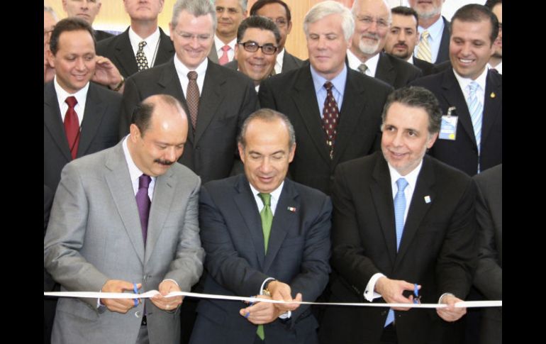 El Presidente Felipe Calderón estuvo hoy en el lanzamiento del programa 'Juarez competitiva' . AP  /