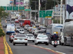 El cierre de la avenida durará hasta las 13:00 horas del domingo.  /