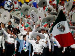 La delegación mexicana en la ceremonia de apertura. AP  /