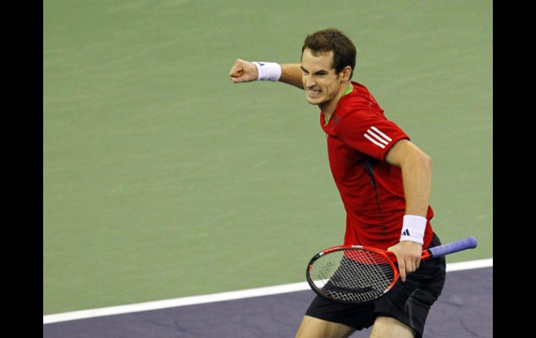 Andy Murray celebra después de ganar el partido contra David Ferrer. REUTERS  /