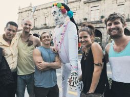 En el centro hay turistas latinoamericanos y extranjeros como los de la imagen.  /