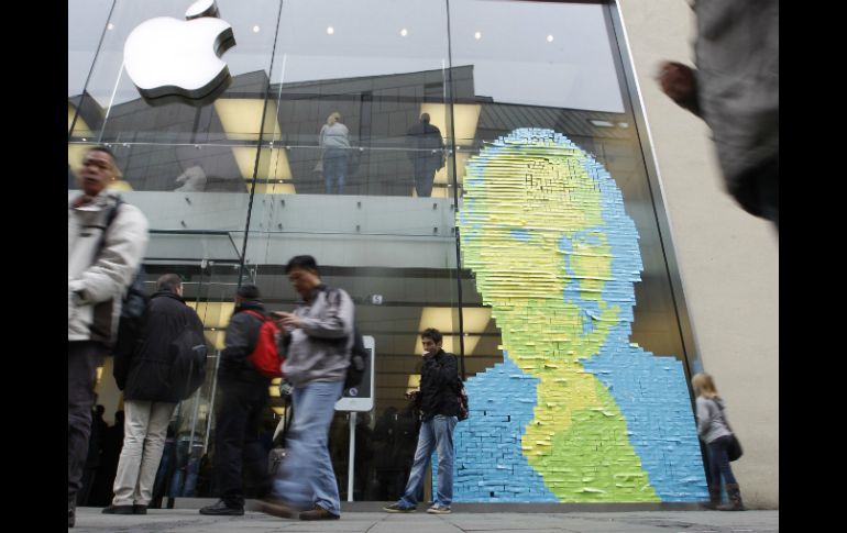 Eminencias de Silicon Valley, políticos y famosos estuvieron presentes en un homenaje a Jobs. REUTERS  /