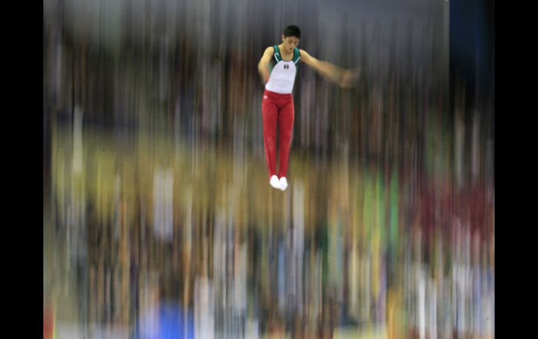 Fotografía de Vargas, durante la realización de su rutina. AP  /